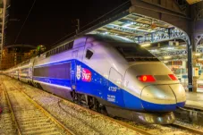 transfert gare chauffeur vtc martigues vers sud de france